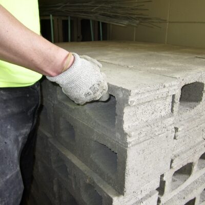 Mason Handling Blocks